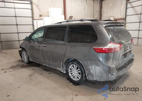 2017 Toyota Sienna Xle Premium 8 Passenger z USA, uszkodzony, nr VIN 5TDYZ3DC4HS826387